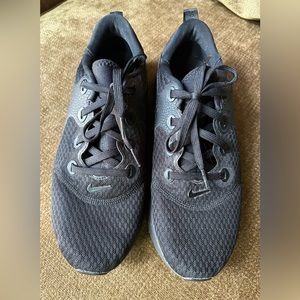 Nike Black Running Shoes‎ Like New, Size 9.5